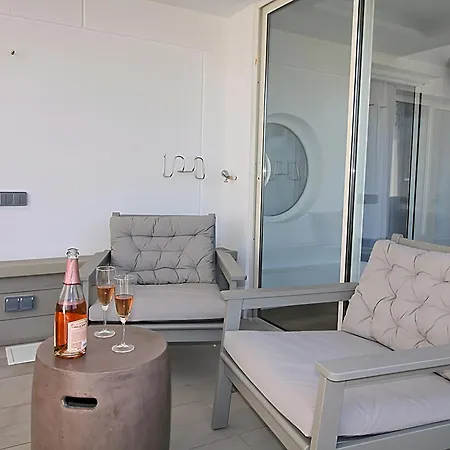 Penthouse With Jacuzzi On The Terrace *