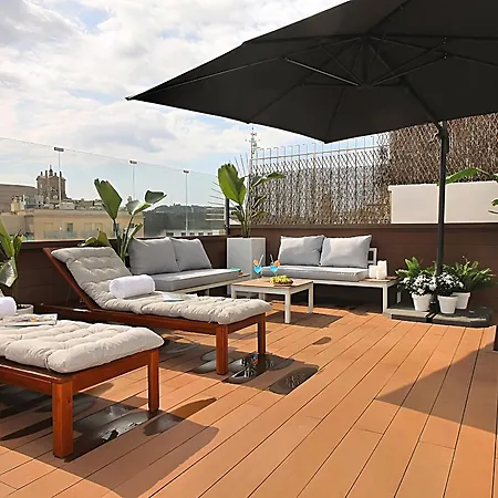 Penthouse With Jacuzzi On The Terrace Apartment Barcelona