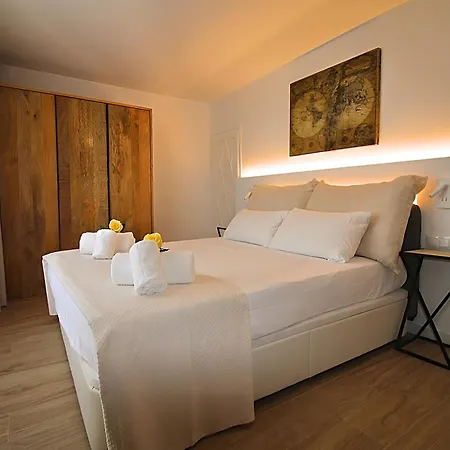 Apartment Penthouse With Jacuzzi On The Terrace