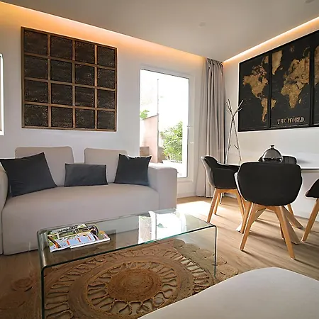 Penthouse With Jacuzzi On The Terrace Barcelona