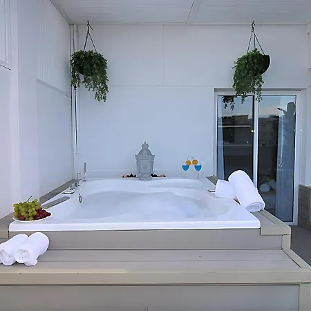 Penthouse With Jacuzzi On The Terrace Apartment