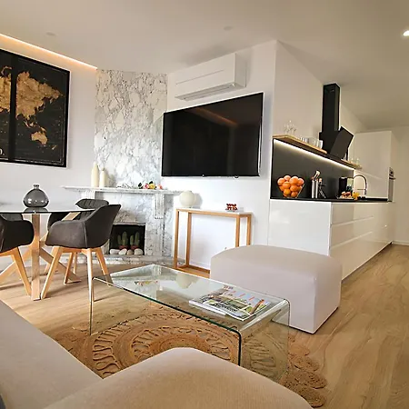 Penthouse With Jacuzzi On The Terrace *