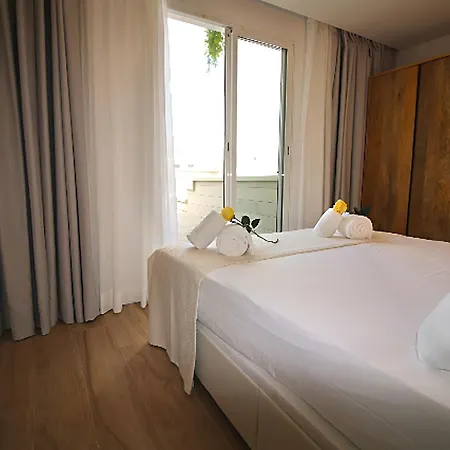 Penthouse With Jacuzzi On The Terrace * Barcelona
